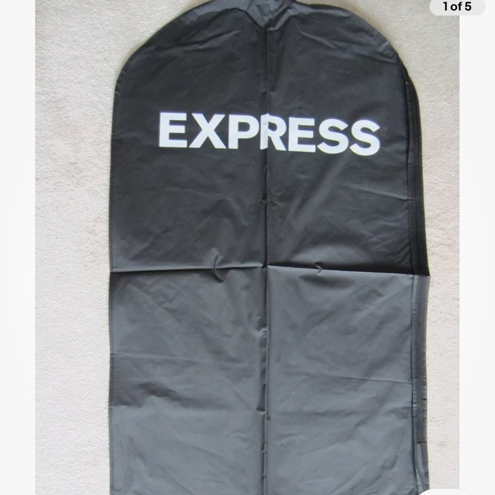EXPRESS GARMENT CLOTHING SUIT BLACK ZIP UP BAG Brand New HOME CLOSET NEEDS New